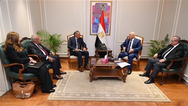 كامل الوزير خلال