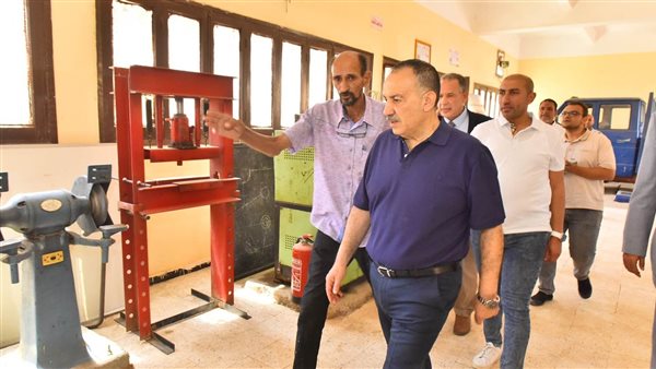 محافظ أسيوط 