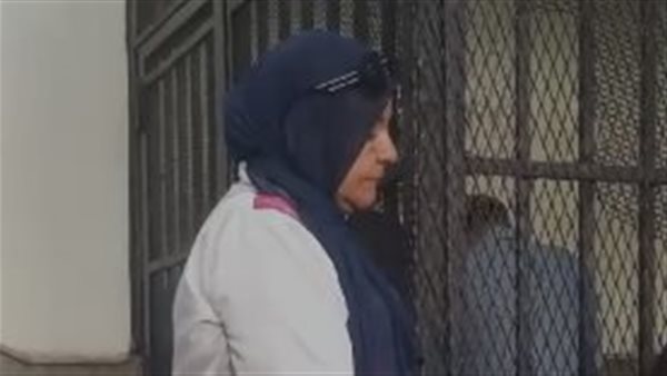 انهيار والدة اللاعب