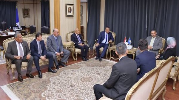 لقاء محافظ دمياط