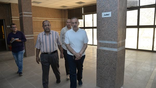   محافظ أسيوط يتفقد