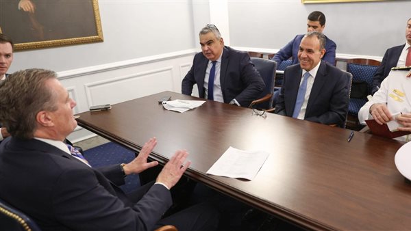 وزير الخارجية خلال