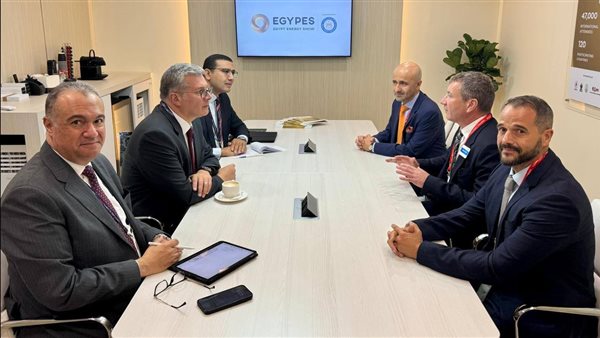 لقاء وزير البترول