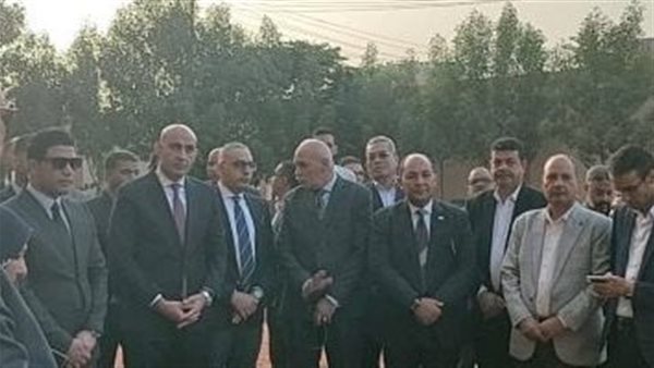 جانب من جولة وزير