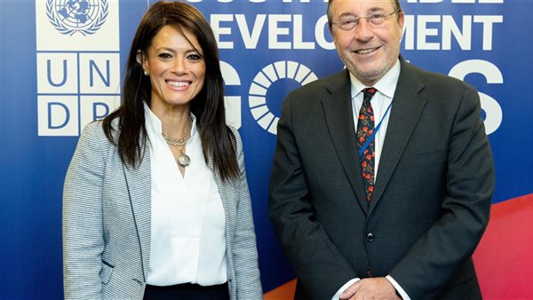 وزيرة التخطيط