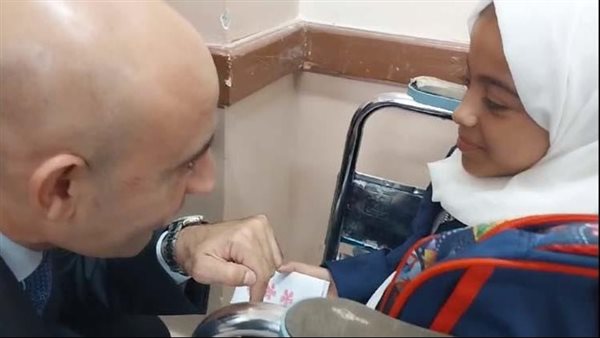 وزيرالتعليم يجري