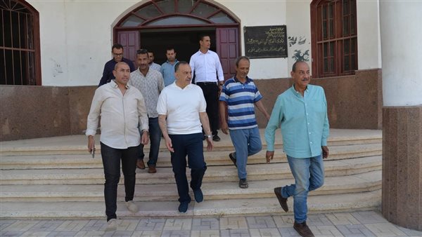 محافظ أسيوط يتفقد