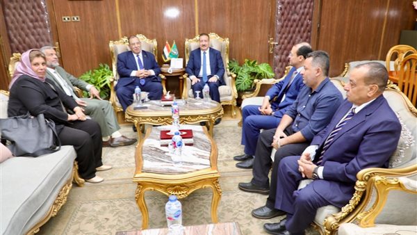 محافظ المنوفية يستقبل