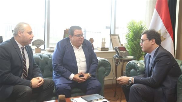 تامر عبد المنعم مع