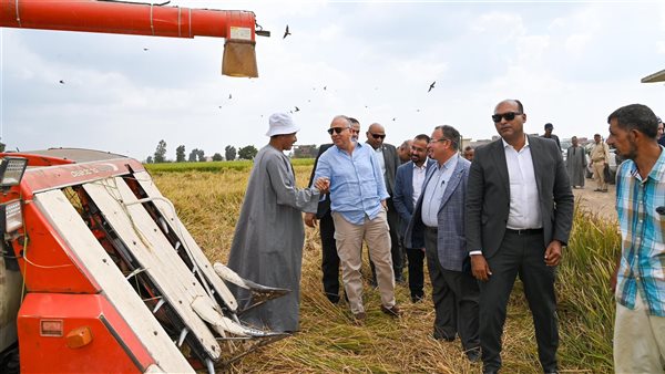 وزير الري يحضر تجرة