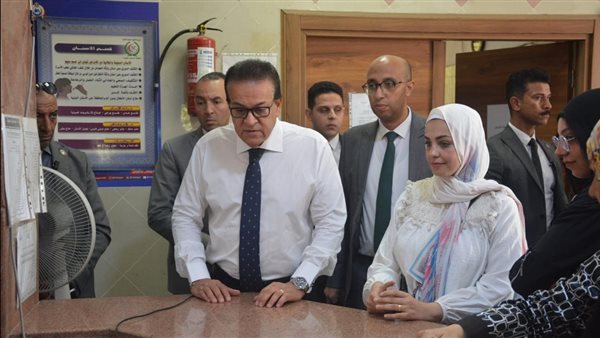 جولة وزير الصحة