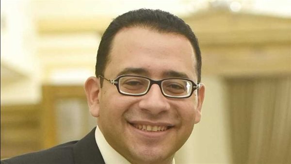 الدكتور عمرو حسن