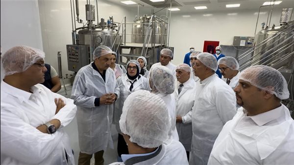 جولة وزير قطاع العمال