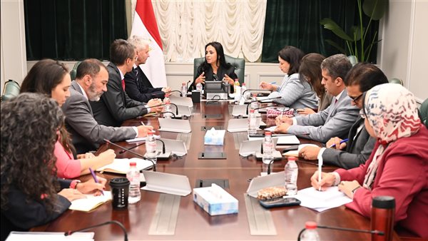 جانب من لقاء وزيرة