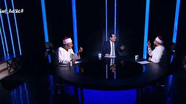 مشادة بين رجال الدين