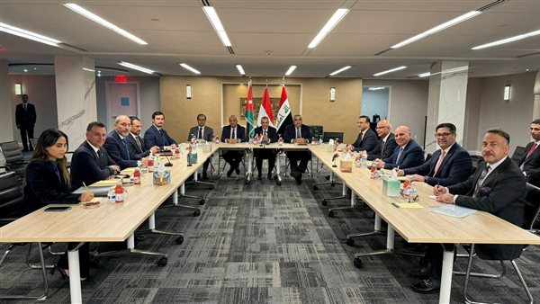 اجتماع وزير الخارجية