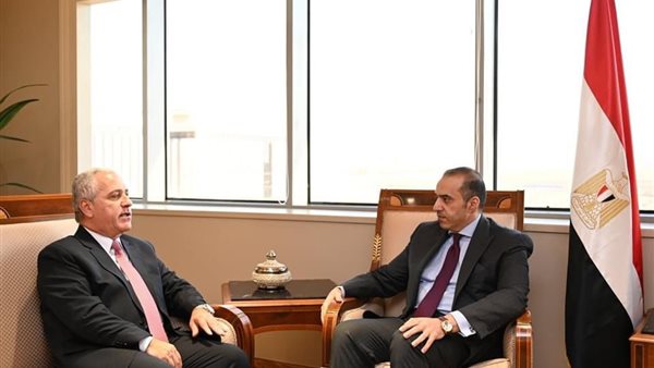 وزير الشؤون النيابية