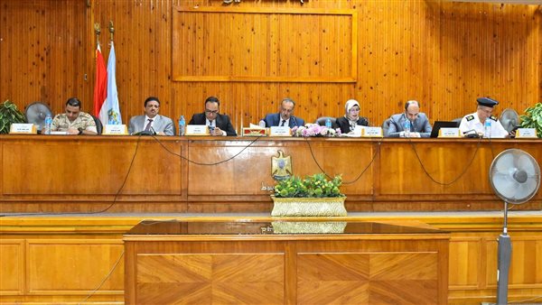 محافظ أسيوط 