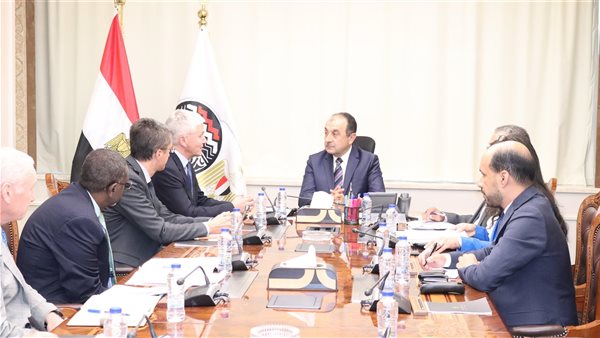 وزير قطاع الاعمال