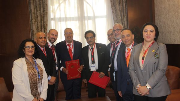 خلال توقيع الاتفاقية