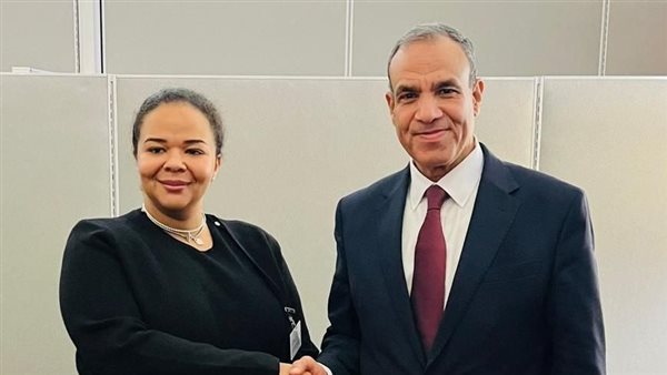 وزير الخارجية ونظيرته