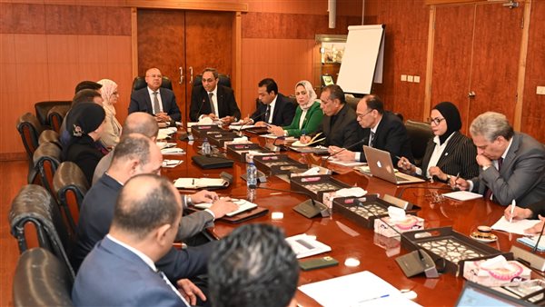 وزير الصناعة