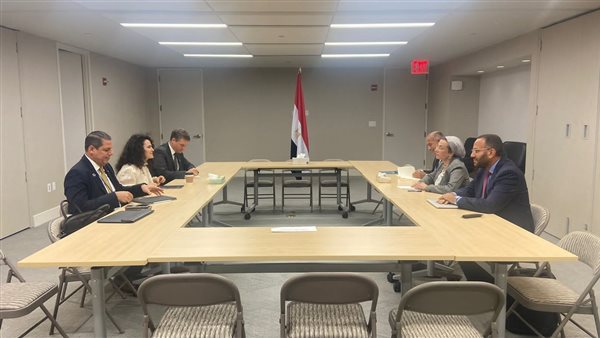 وزيرة البيئة 