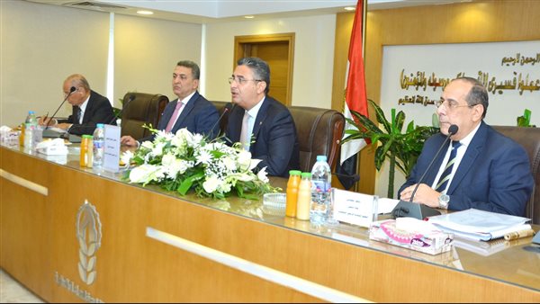 وزير التموين