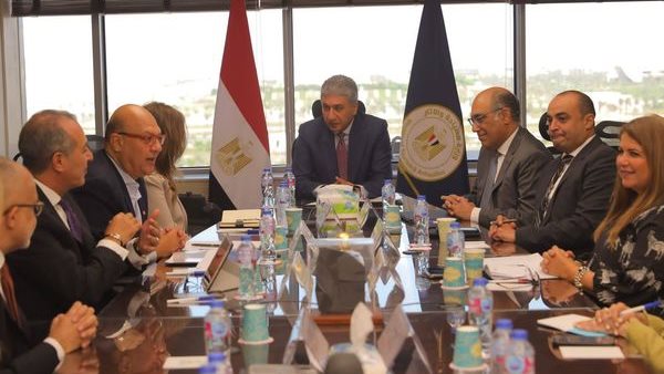 وزير السياحة