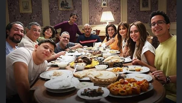 مسلسل موضوع عائلي