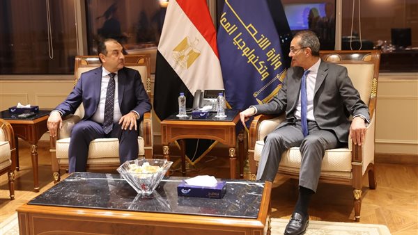 أثناء اللقاء