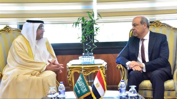 وزير الطيران المدني