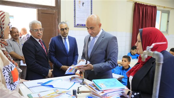 جانب من جولة وزير