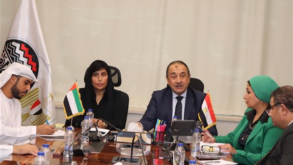 الوزير والسفيرة