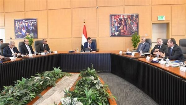 اجتماع وزير الإسكان