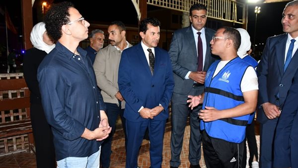 وزير الشباب والرياضة