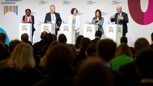 وزيرة التخطيط