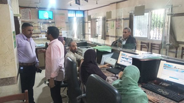 متابعة العمل في المركز