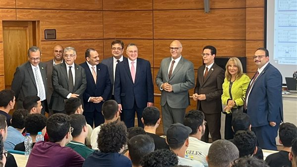 جانب من الجولة