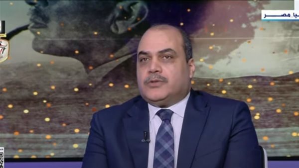  الدكتور محمد الباز