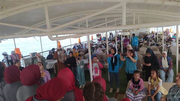 محافظ أسيوط يشهد