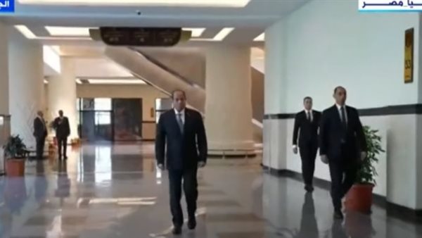 الرئيس السيسي يشهد