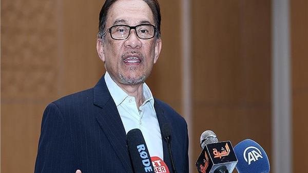 أنور ابراهيم