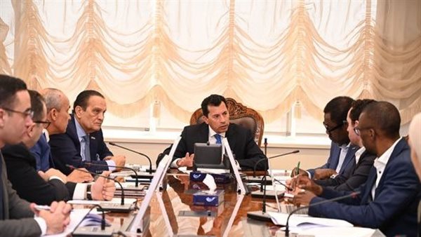 وزير الشباب والرياضة