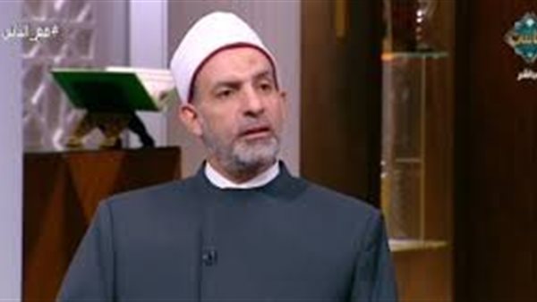 الدكتور على فخر