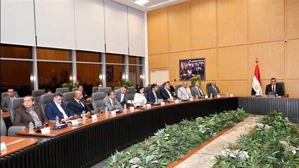 اجتماع وزير الإسكان