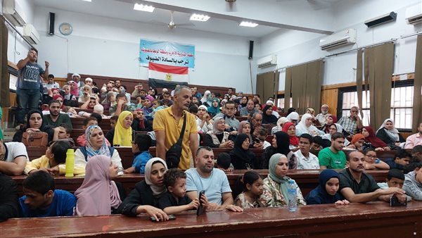 جانب من الندوة