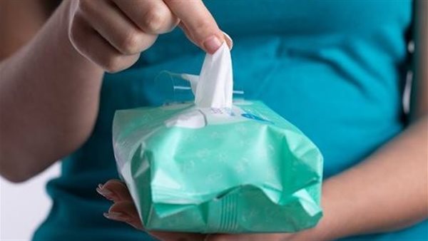 مناديل مبللة 