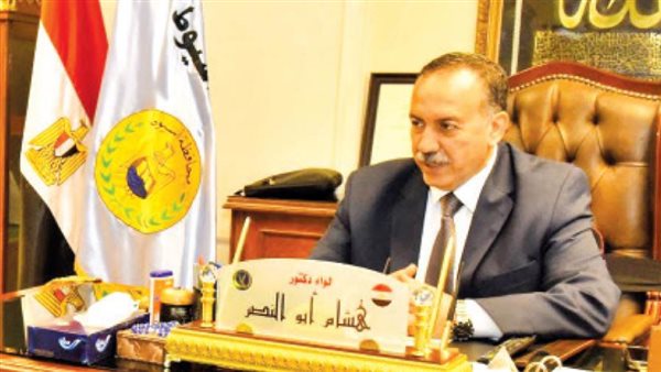 محافظ أسيوط 