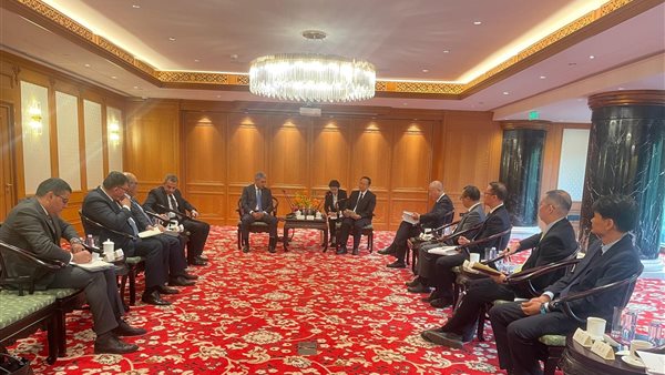 وزير السياحة